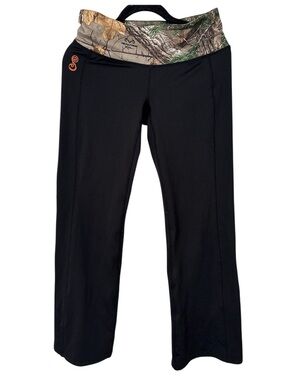 SHE Outdoor Yoga Pants / Leggings with Real Tree Camo Waistband ~ Size Small
